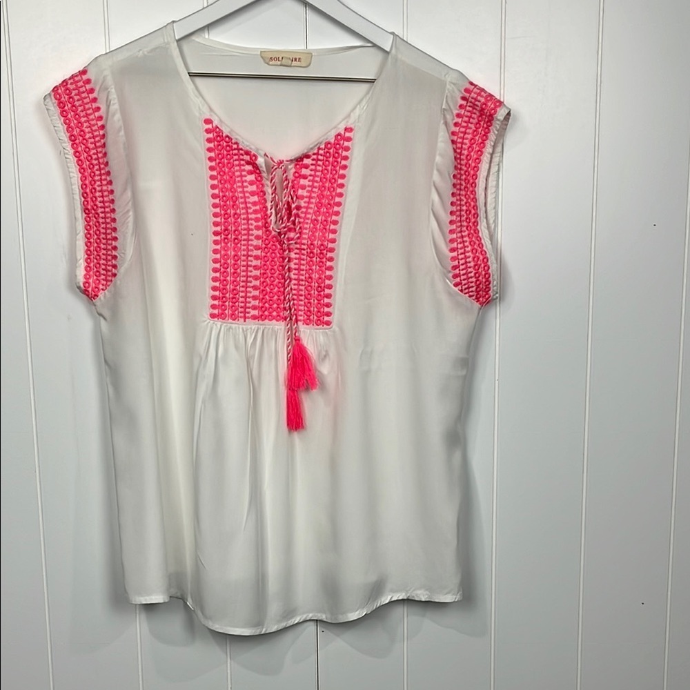 Solitaire Womens Top L White Coral Pullover Round Neck Ties Embroidery Elegant